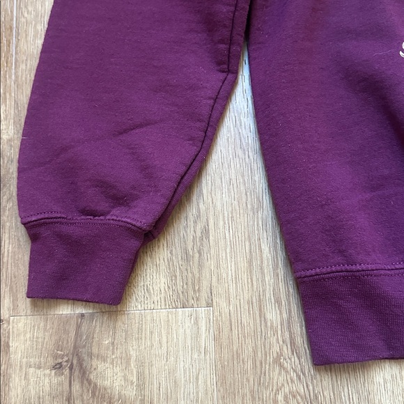 Harry Potter Gryffindor Women’s Maroon Crewneck Sweatshirt Size Small - Picture 4 of 7